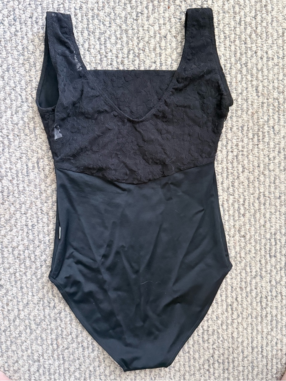 Class In leotard - Picture 2 of 2